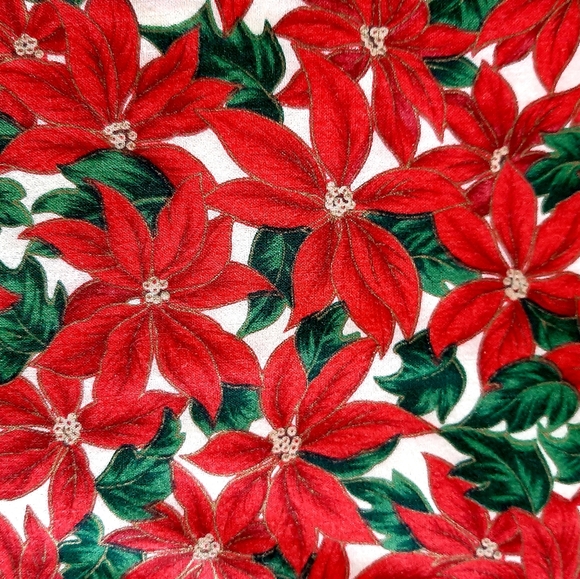 Set of 4 Vintage Christmas Napkins - Picture 2 of 3